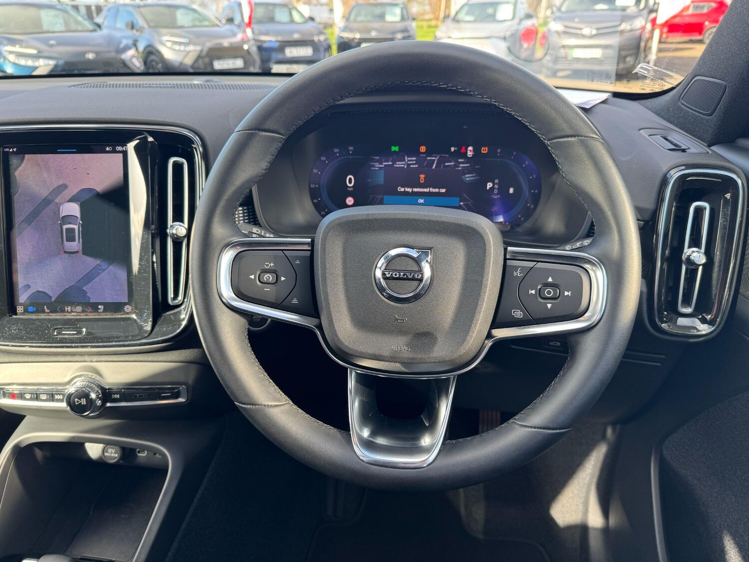 Used Volvo XC40 for sale - 77853270: Photo 17