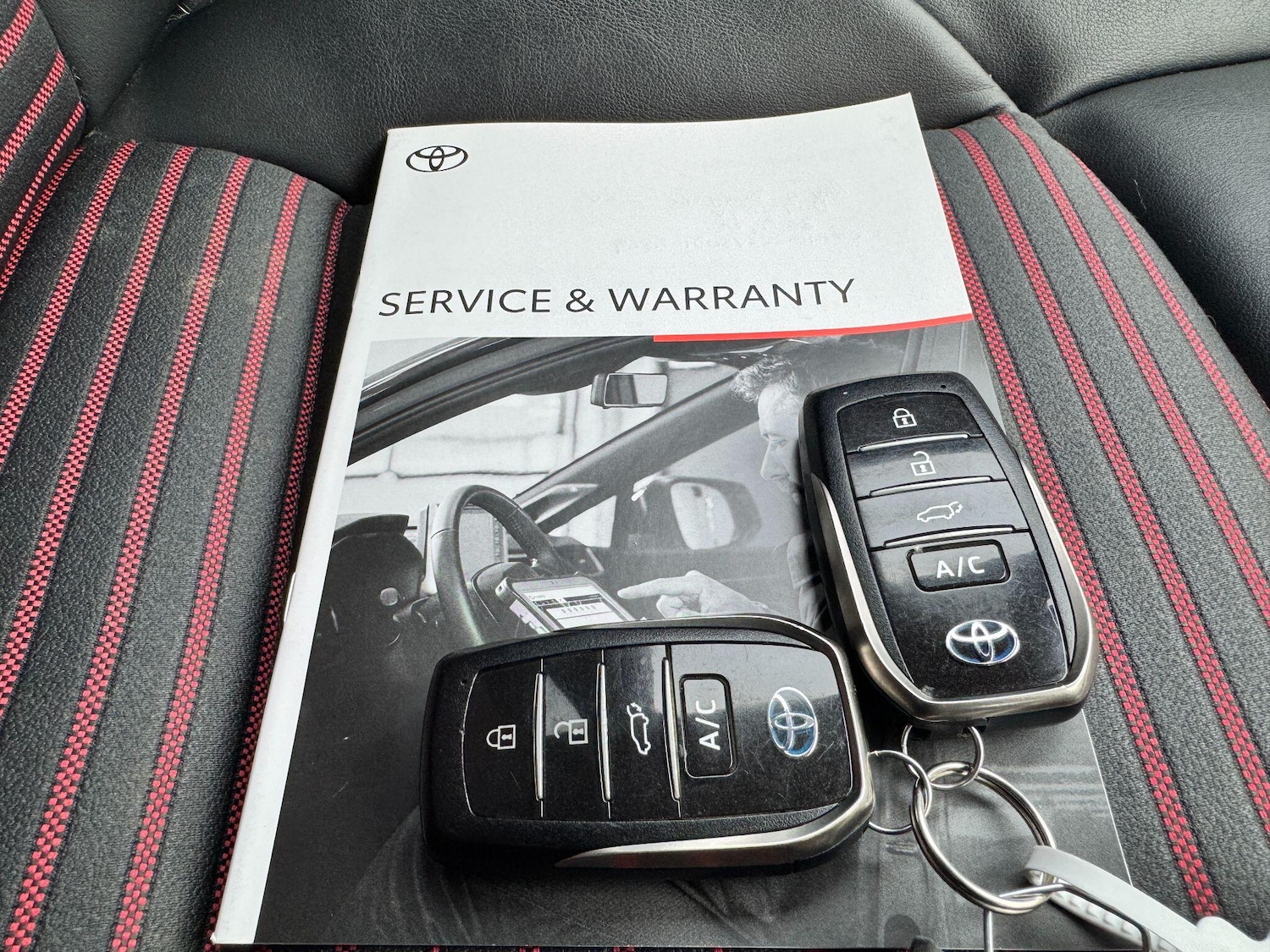 Used Toyota RAV4 2022 for sale - 76701534: Photo 19