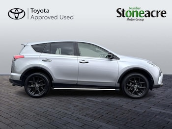Used Toyota RAV4 2017 for sale - 79484082: Photo