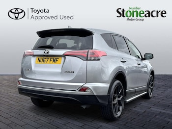 Used Toyota RAV4 2017 for sale - 79484082: Photo
