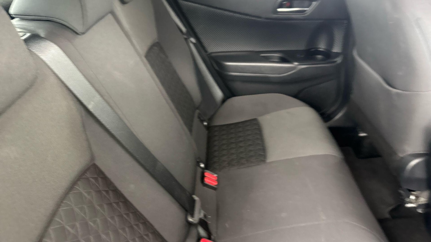 Used Toyota C-HR 2021 for sale - 77090996: Photo 18