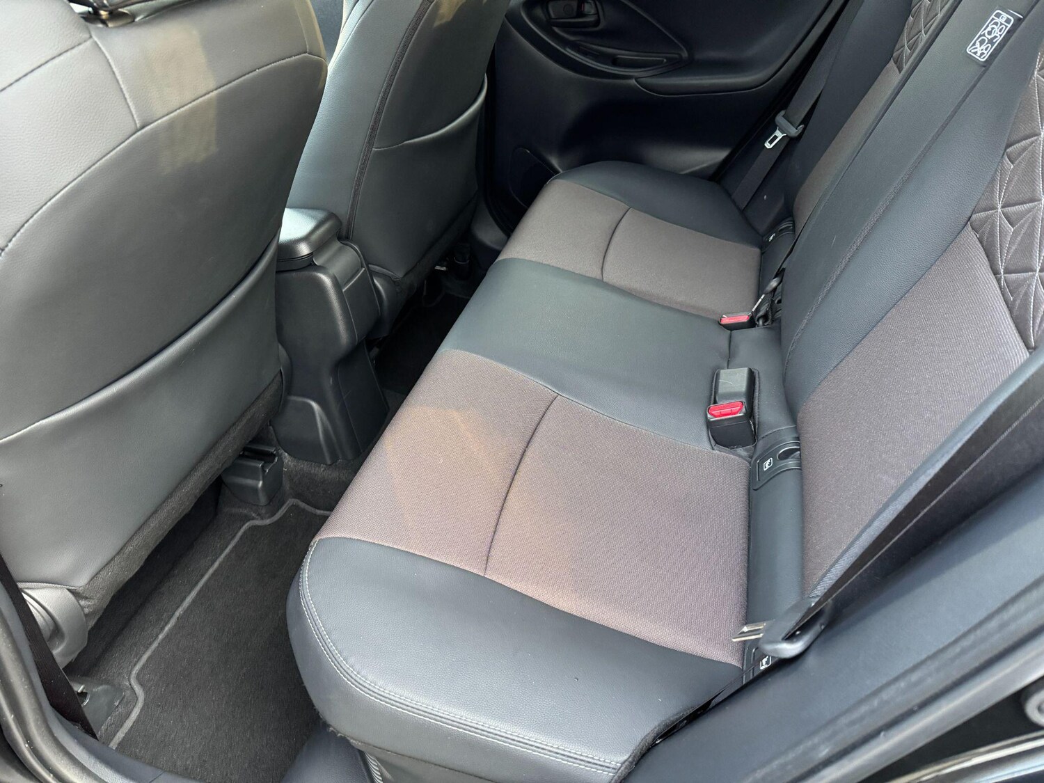 Used Toyota Yaris Cross 2024 for sale - 77709491: Photo 13