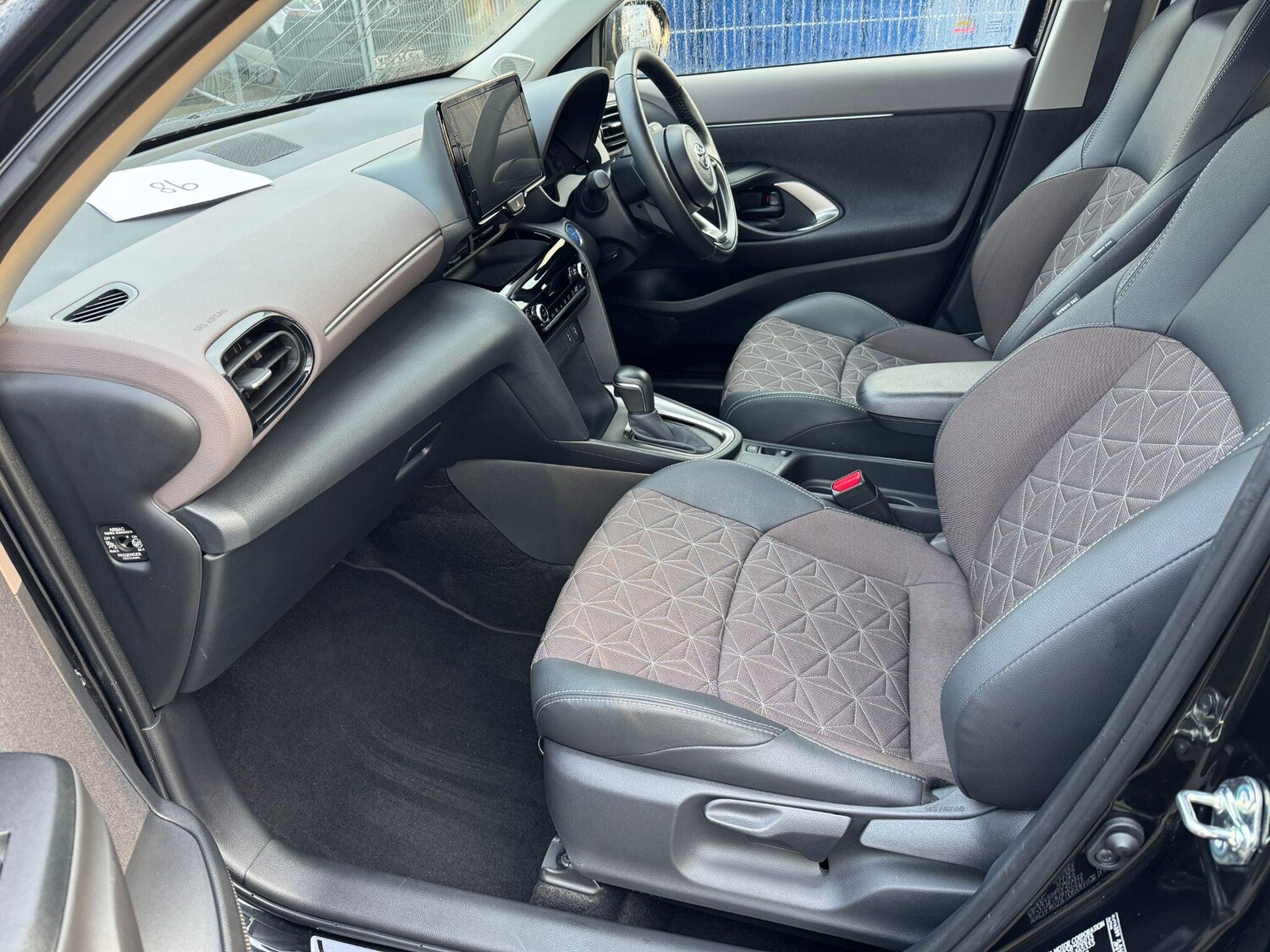 Used Toyota Yaris Cross 2024 for sale - 77709491: Photo 14