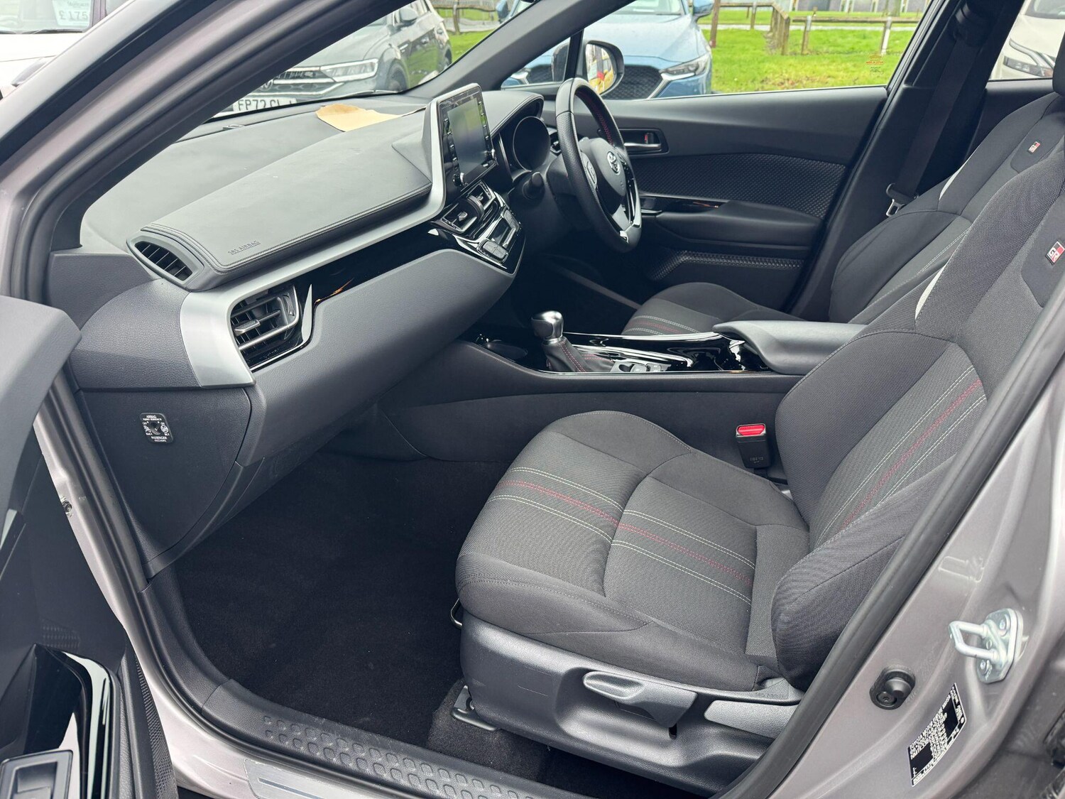 Used Toyota C-HR 2022 for sale - 77710500: Photo 14