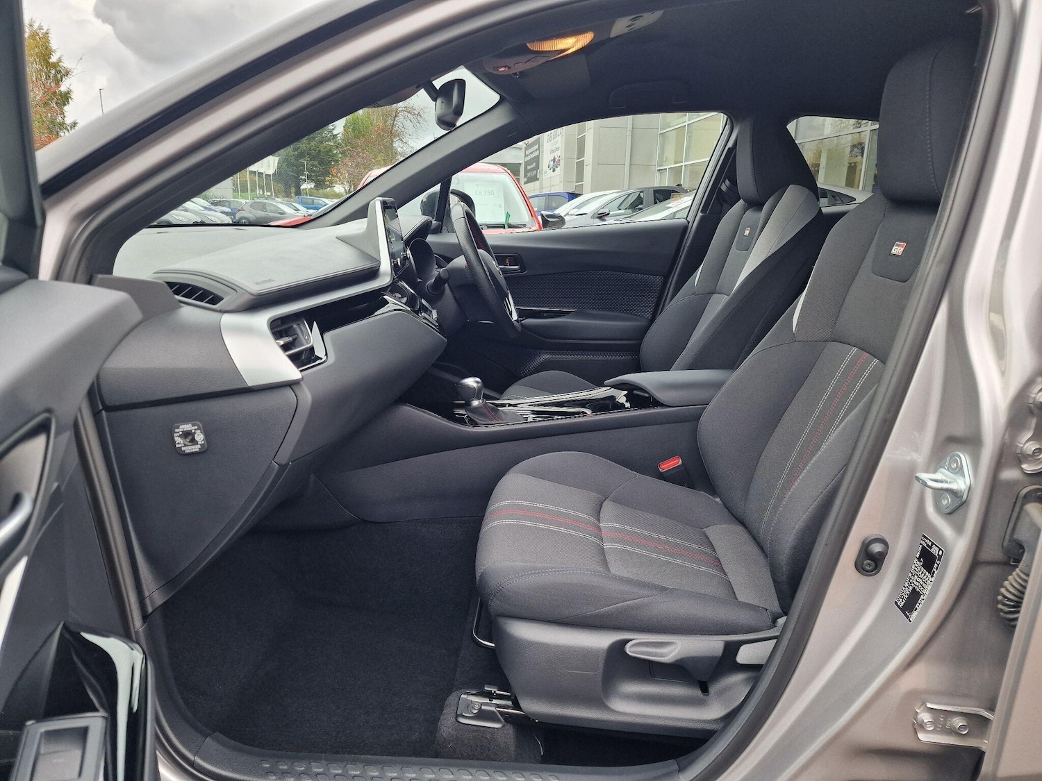 Used Toyota C-HR 2022 for sale - 77625185: Photo 14