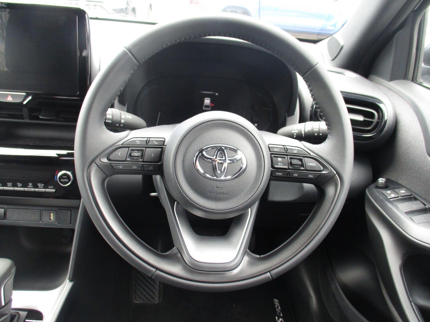 Used Toyota Yaris Cross 2023 for sale - 77852857: Photo 17