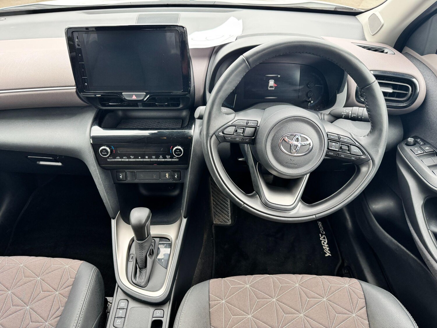 Used Toyota Yaris Cross 2024 for sale - 76084813: Photo 17