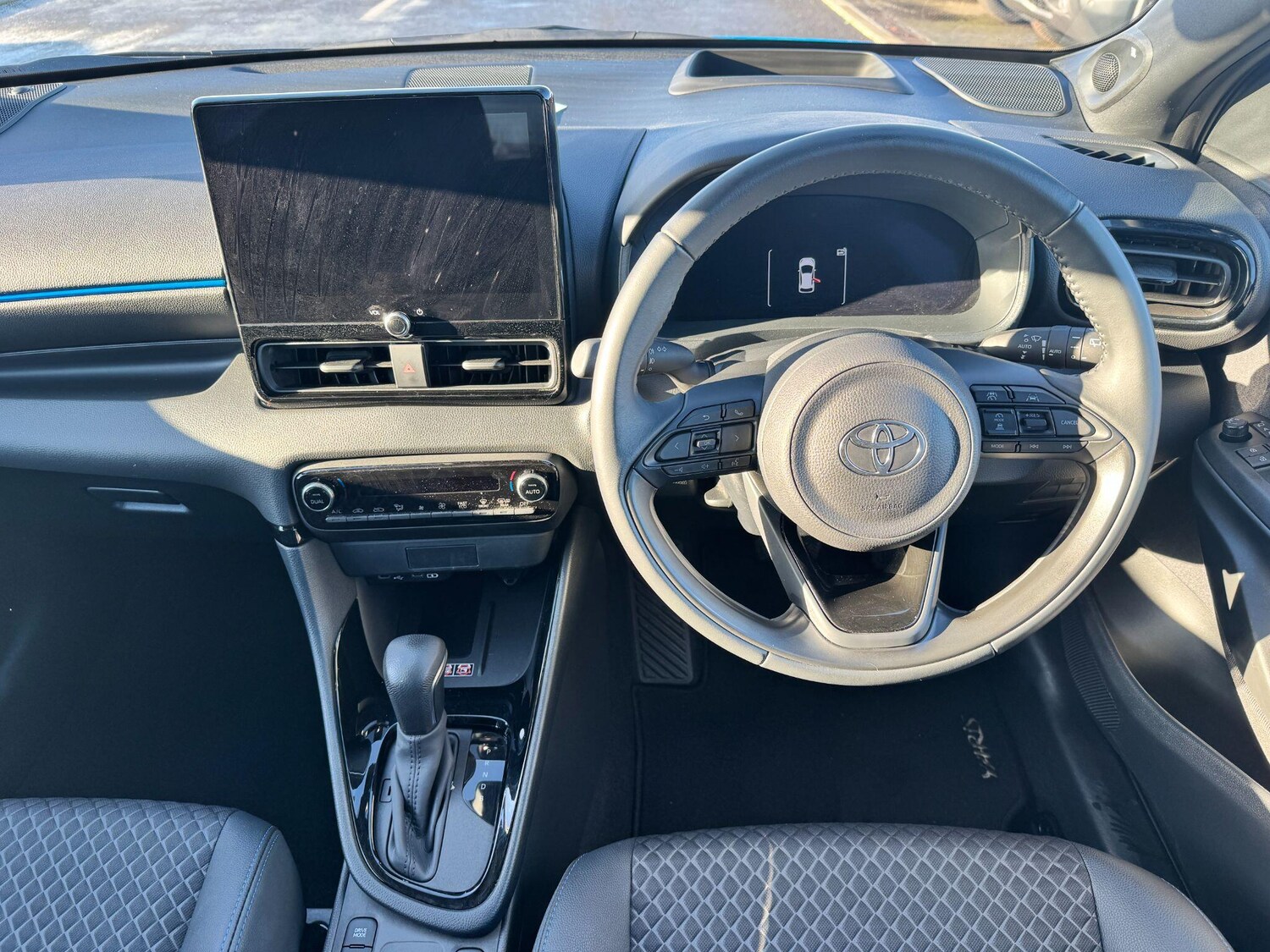 Used Toyota Yaris 2024 for sale - 77723433: Photo 15