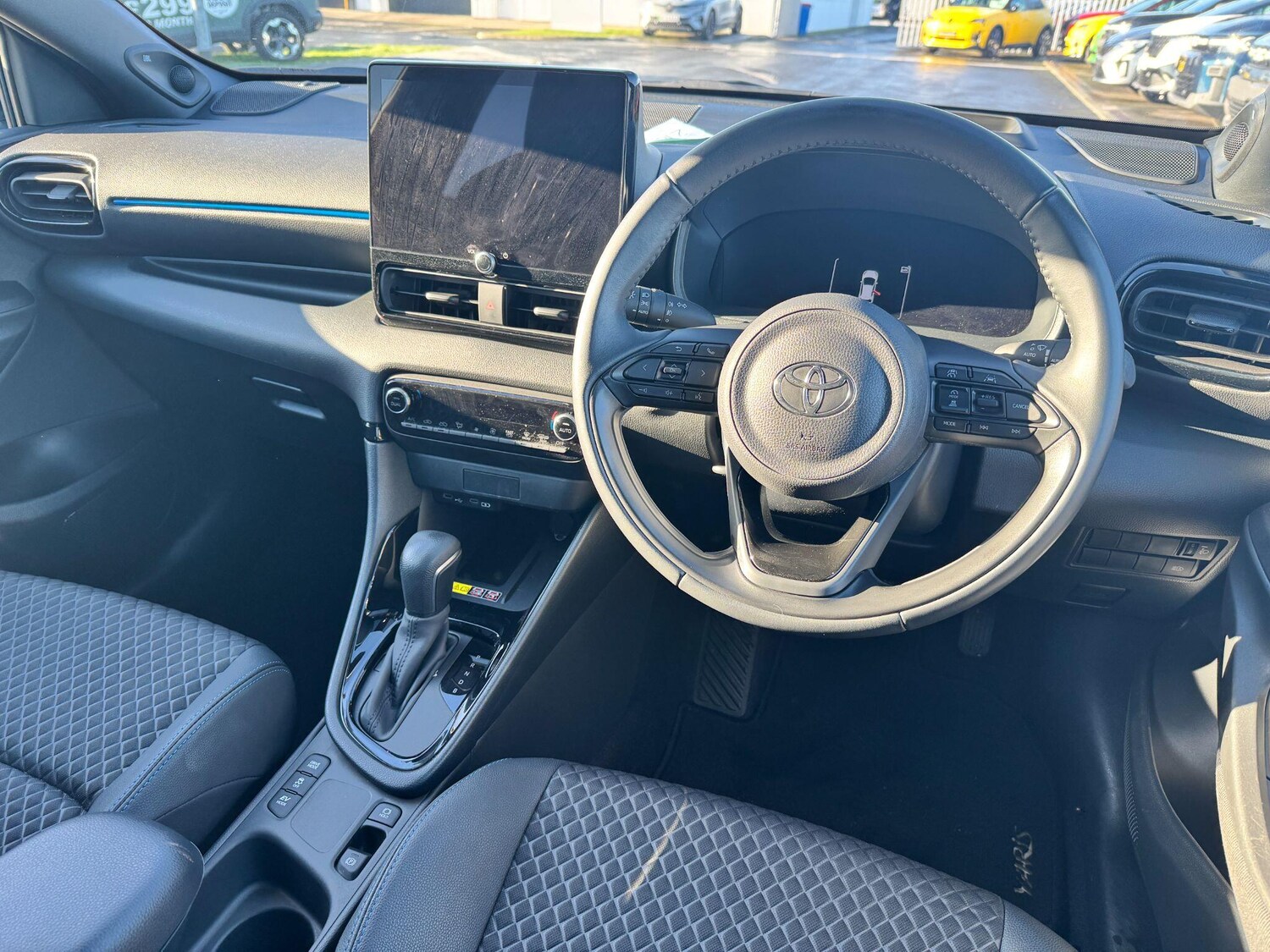 Used Toyota Yaris 2024 for sale - 77723433: Photo 16