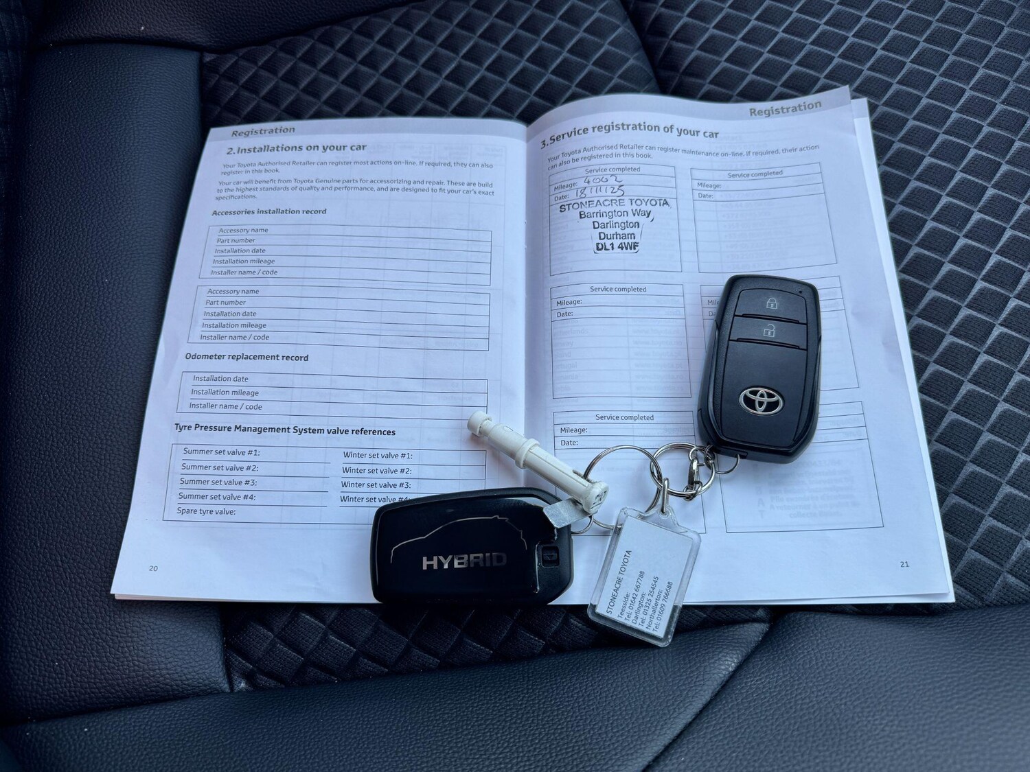 Used Toyota Yaris 2024 for sale - 77723433: Photo 20