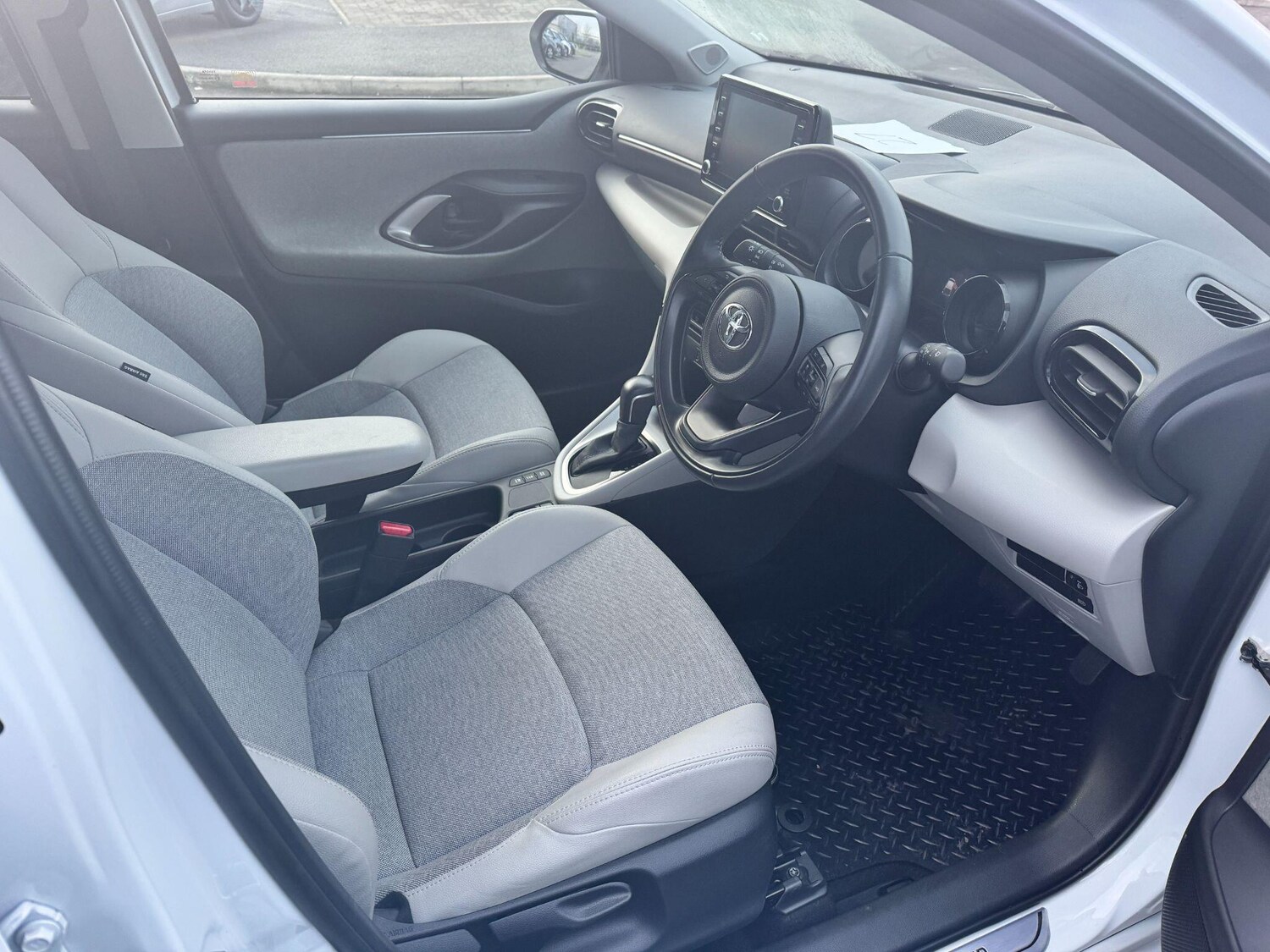 Used Toyota Yaris 2021 for sale - 77156354: Photo 11