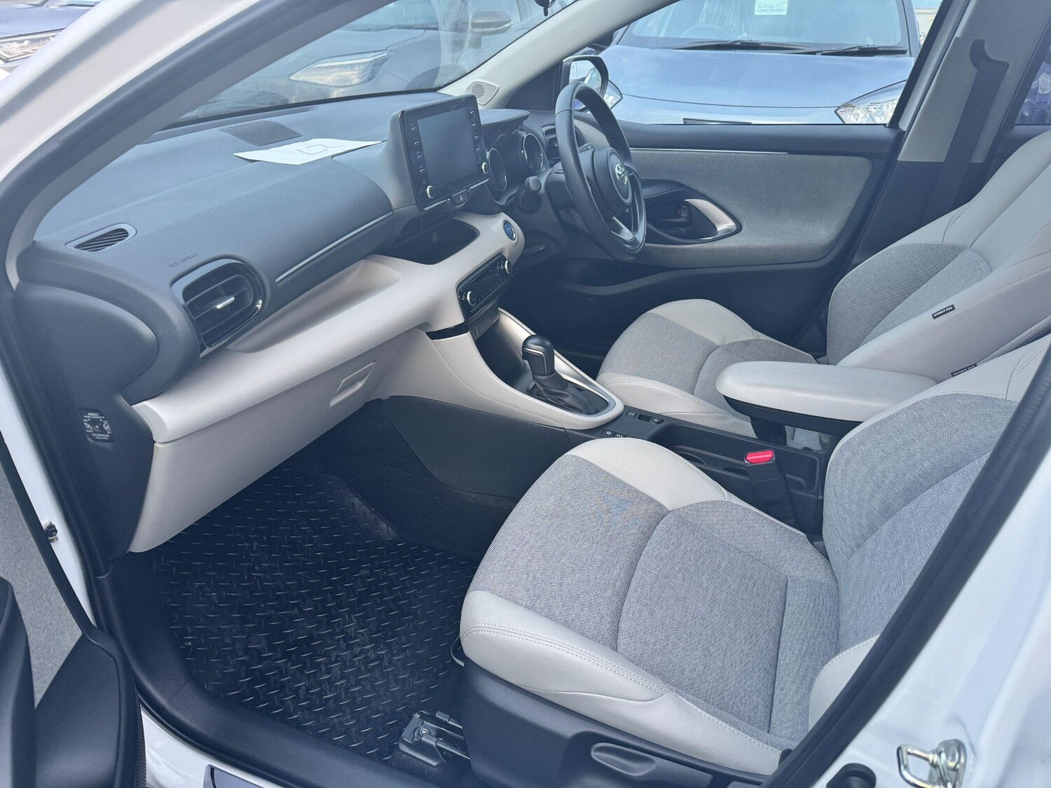 Used Toyota Yaris 2021 for sale - 77156354: Photo 14