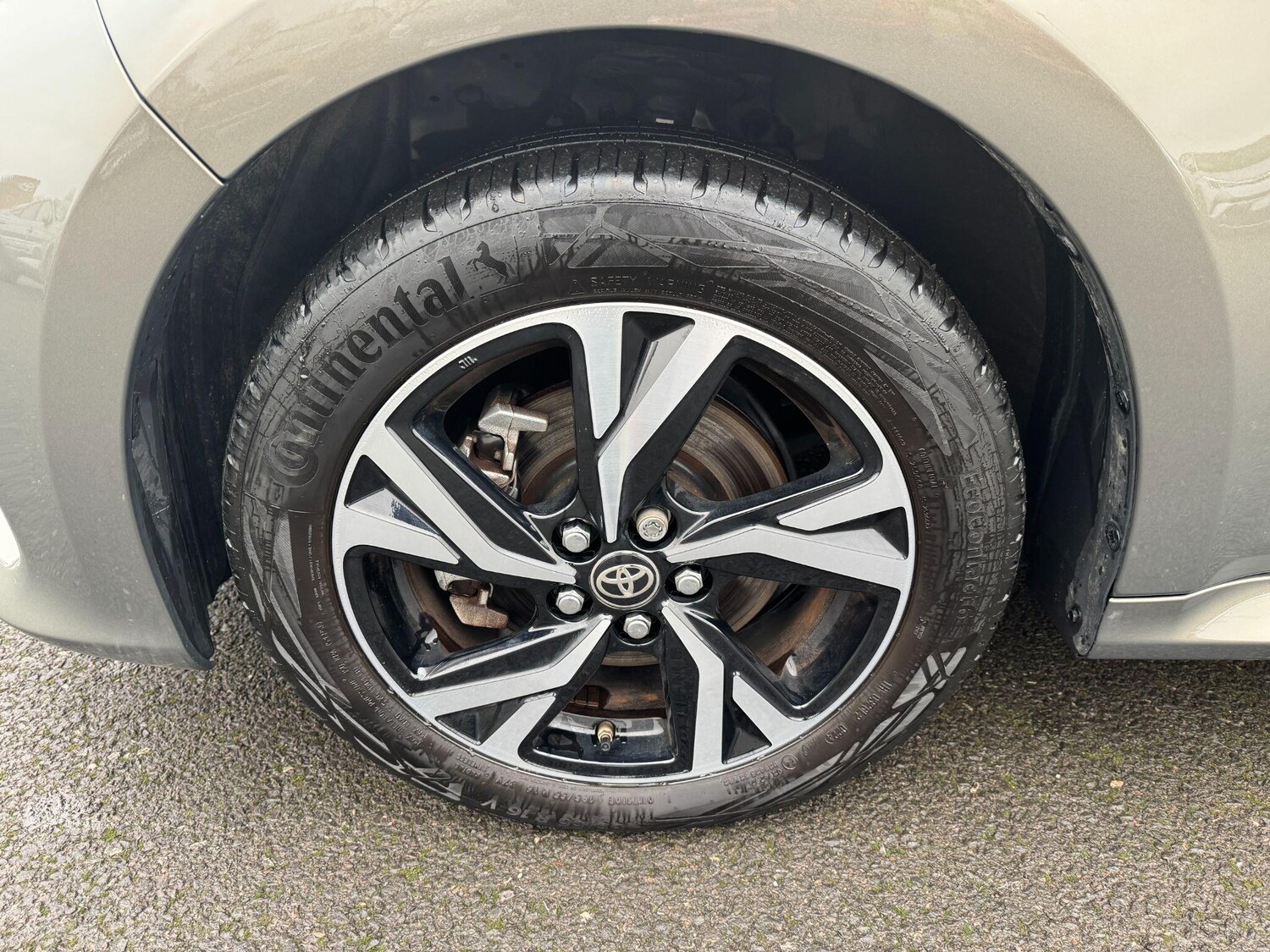 Used Toyota Yaris 2024 for sale - 77710456: Photo 9