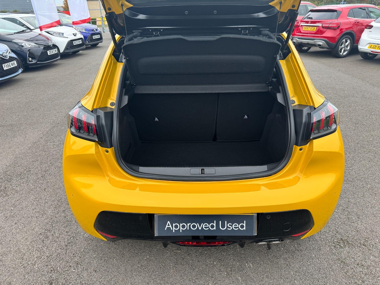 Used Peugeot 208 2023 for sale - 76855868: Photo 10