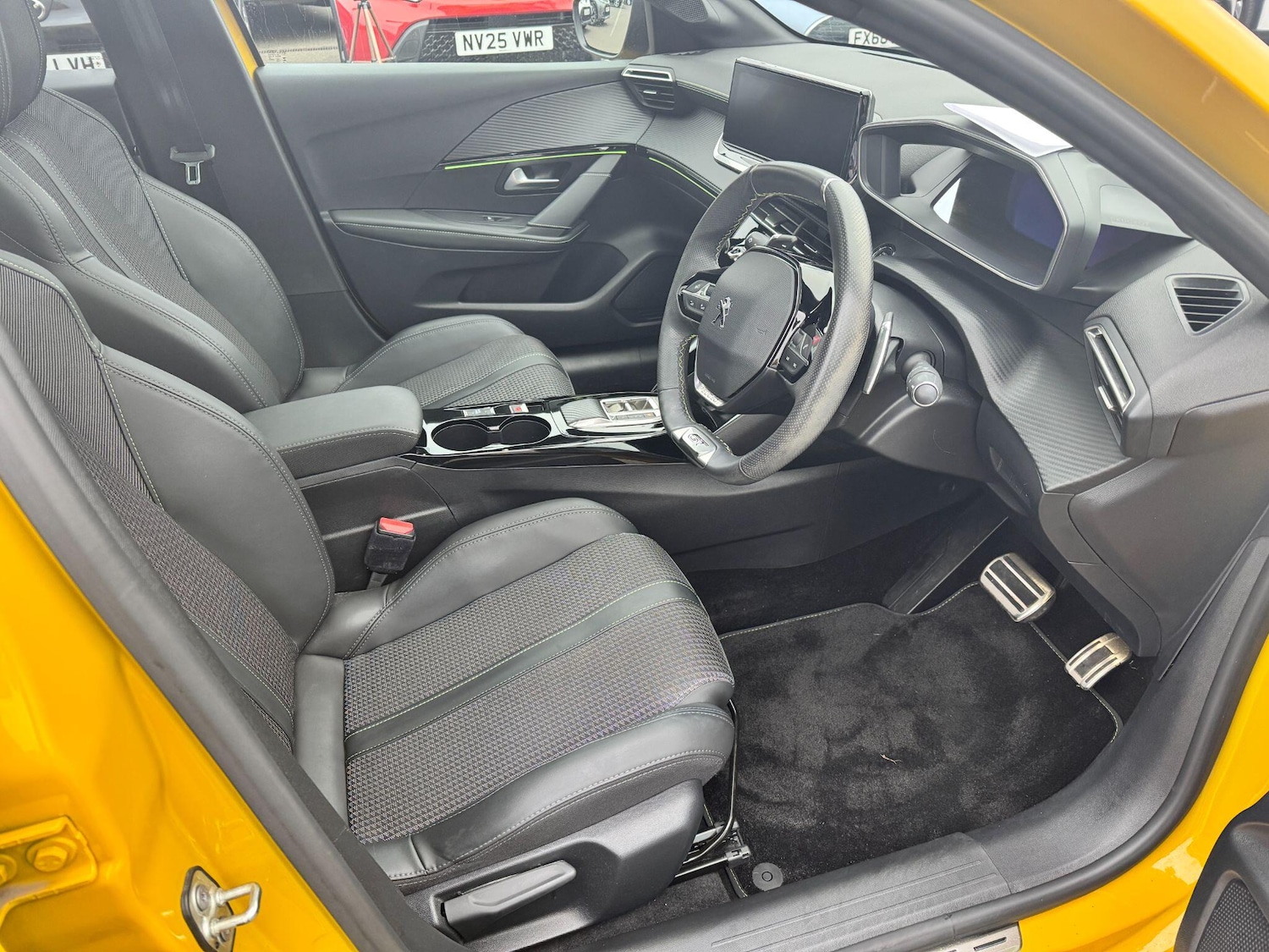 Used Peugeot 208 2023 for sale - 76855868: Photo 11