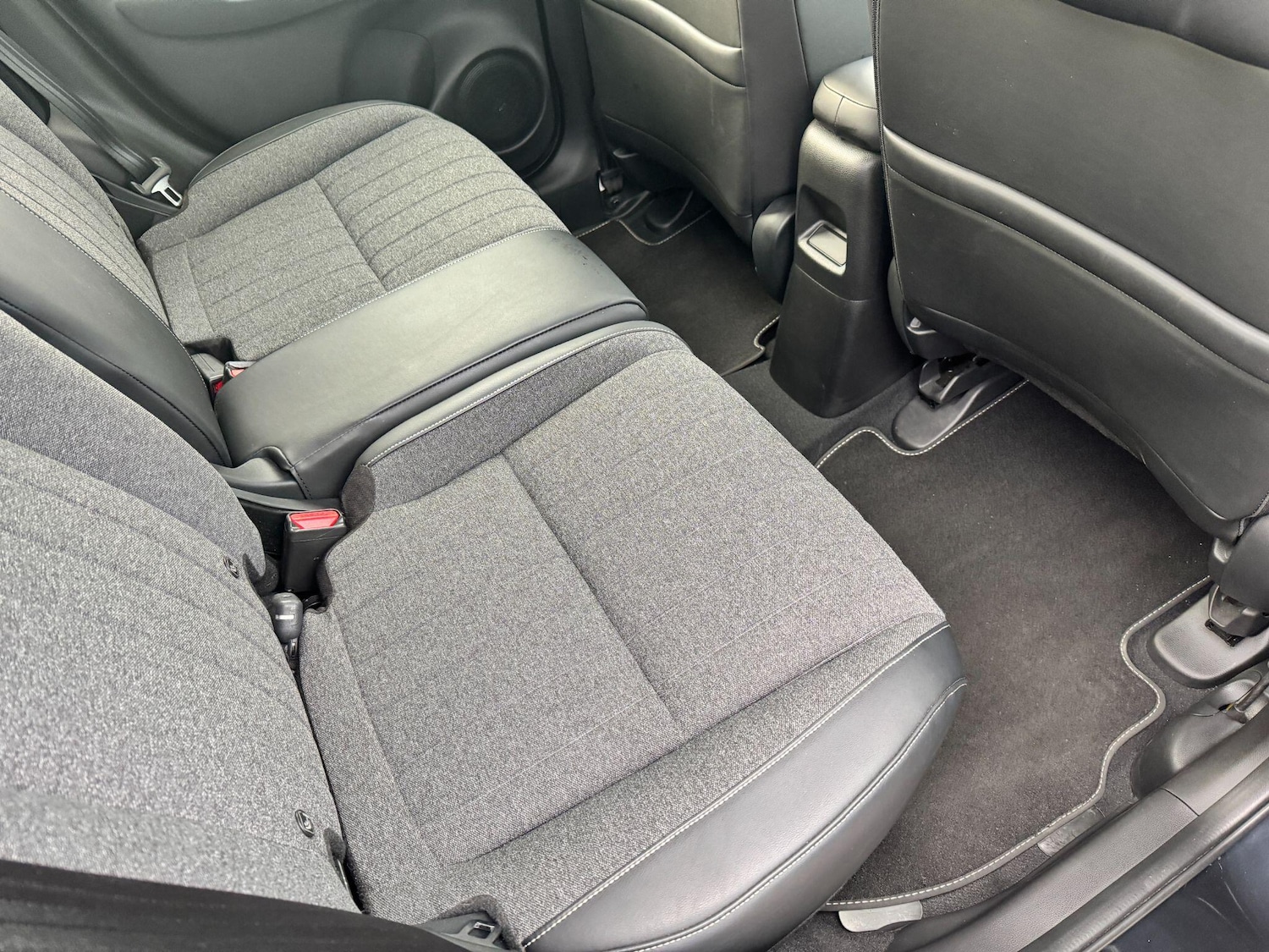 Used Honda Jazz 2023 for sale - 77386623: Photo 12