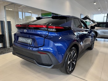 Used Toyota C-HR 2026 for sale - 78752531: Photo