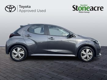 Used Toyota Yaris 2024 for sale - 79621645: Photo