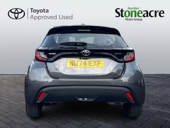 Used Toyota Yaris 2024 for sale - 79621645: Photo