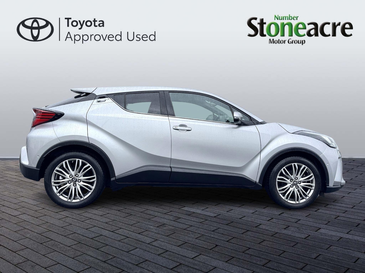 Used Toyota C-HR 2023 for sale - 78047093: Photo 2