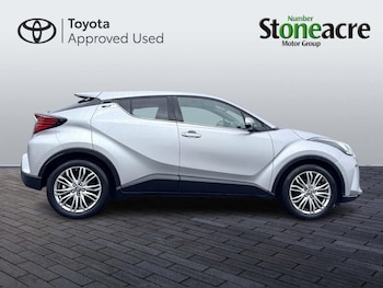 Used Toyota C-HR 2023 for sale - 78047093: Photo