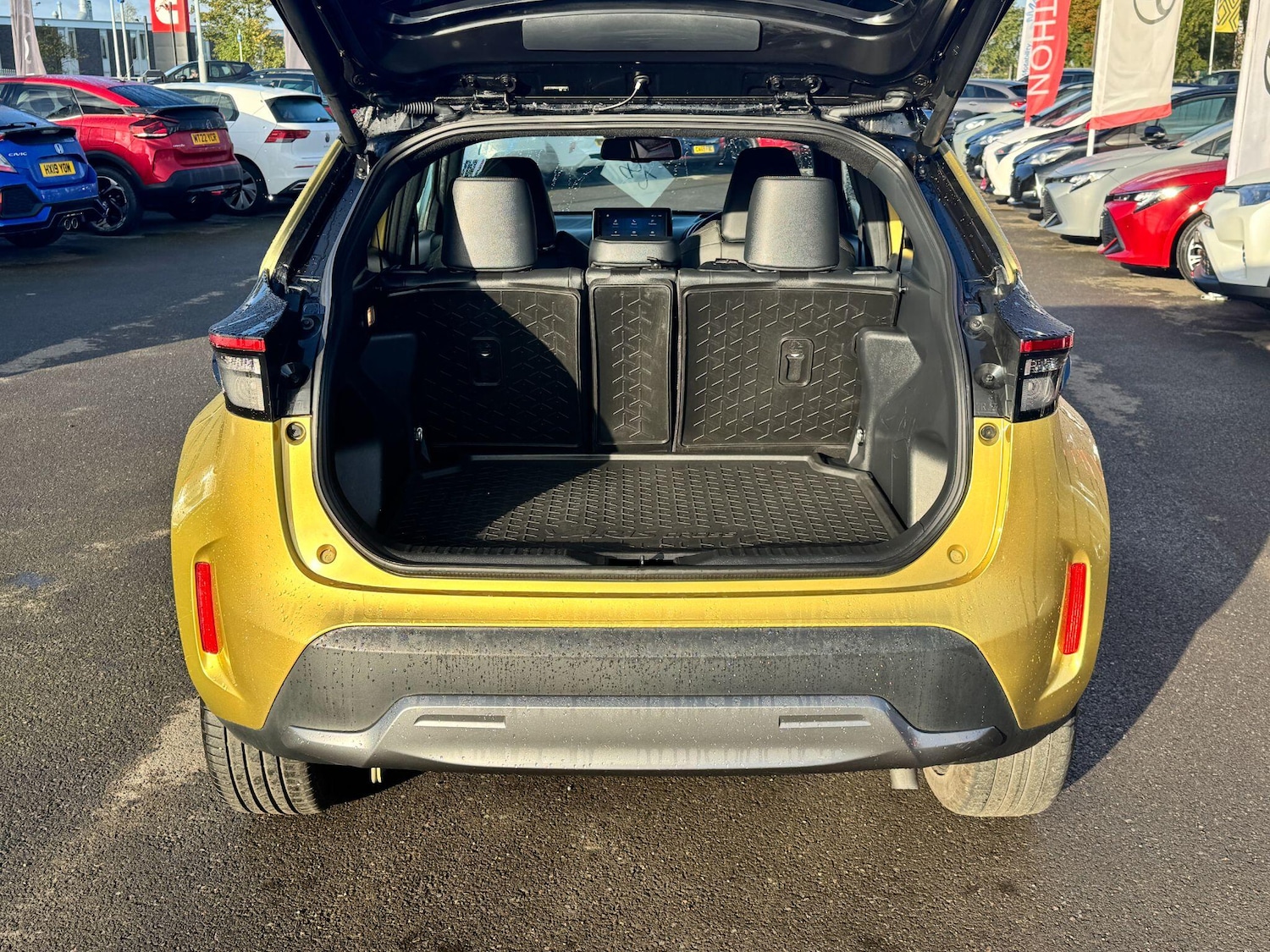 Used Toyota Yaris Cross 2022 for sale - 76159186: Photo 12