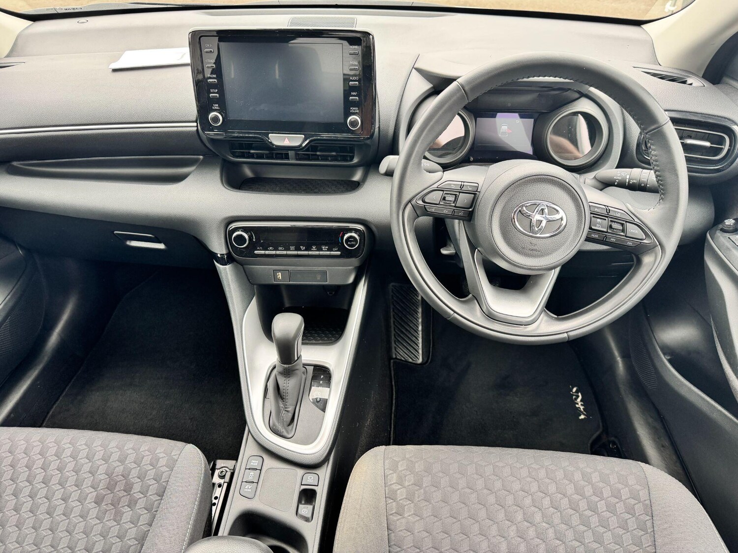 Used Toyota Yaris 2023 for sale - 76085265: Photo 17