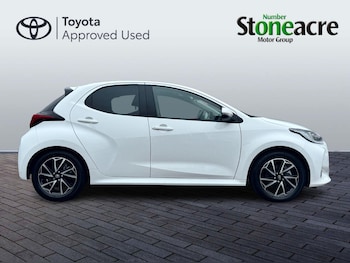 Used Toyota Yaris 2023 for sale - 76085265: Photo