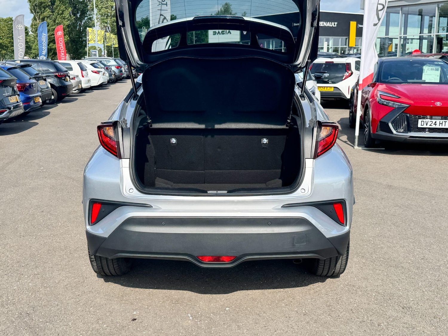 Used Toyota C-HR 2022 for sale - 77724254: Photo 10