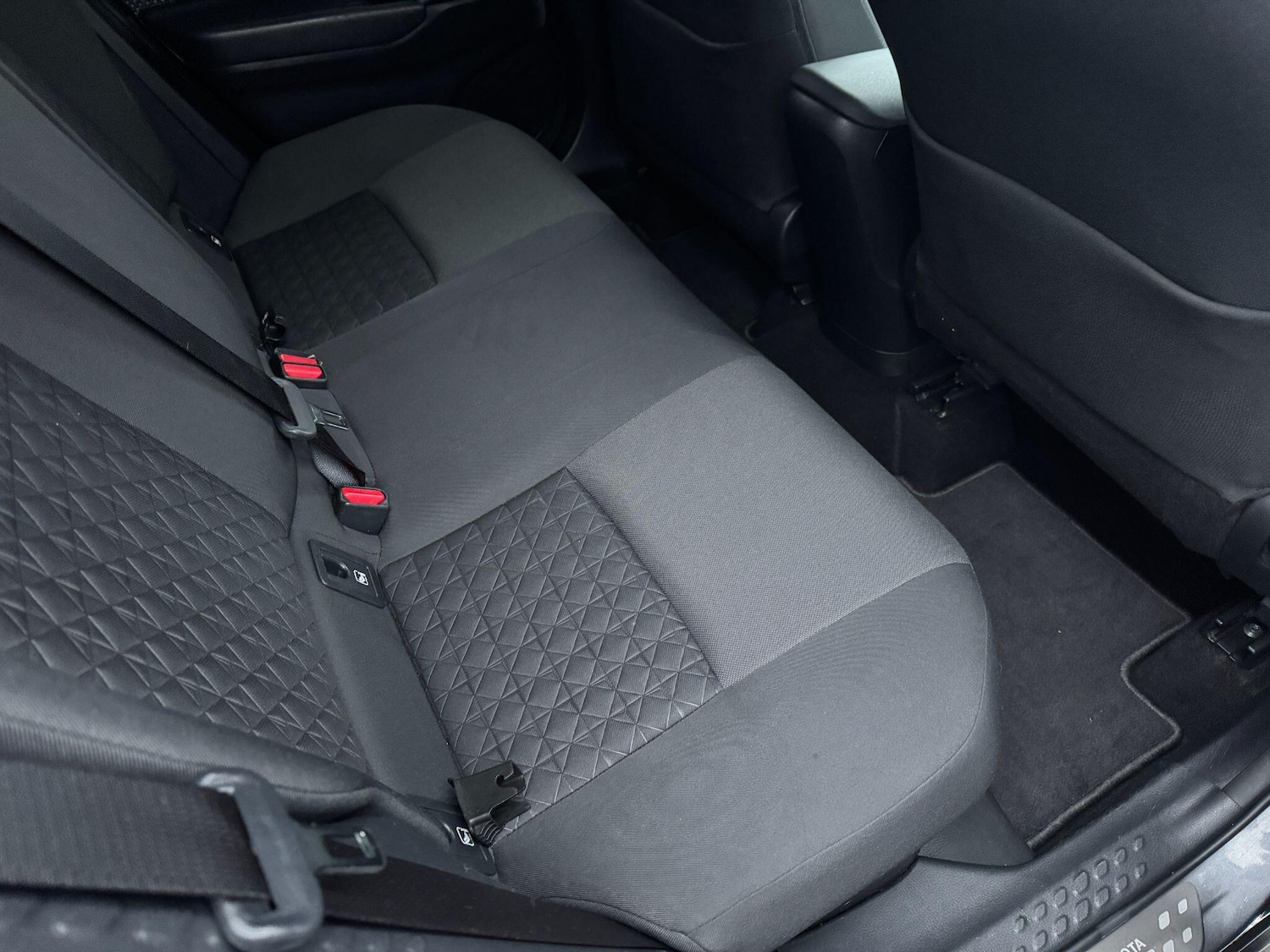 Used Toyota C-HR 2021 for sale - 77238327: Photo 12