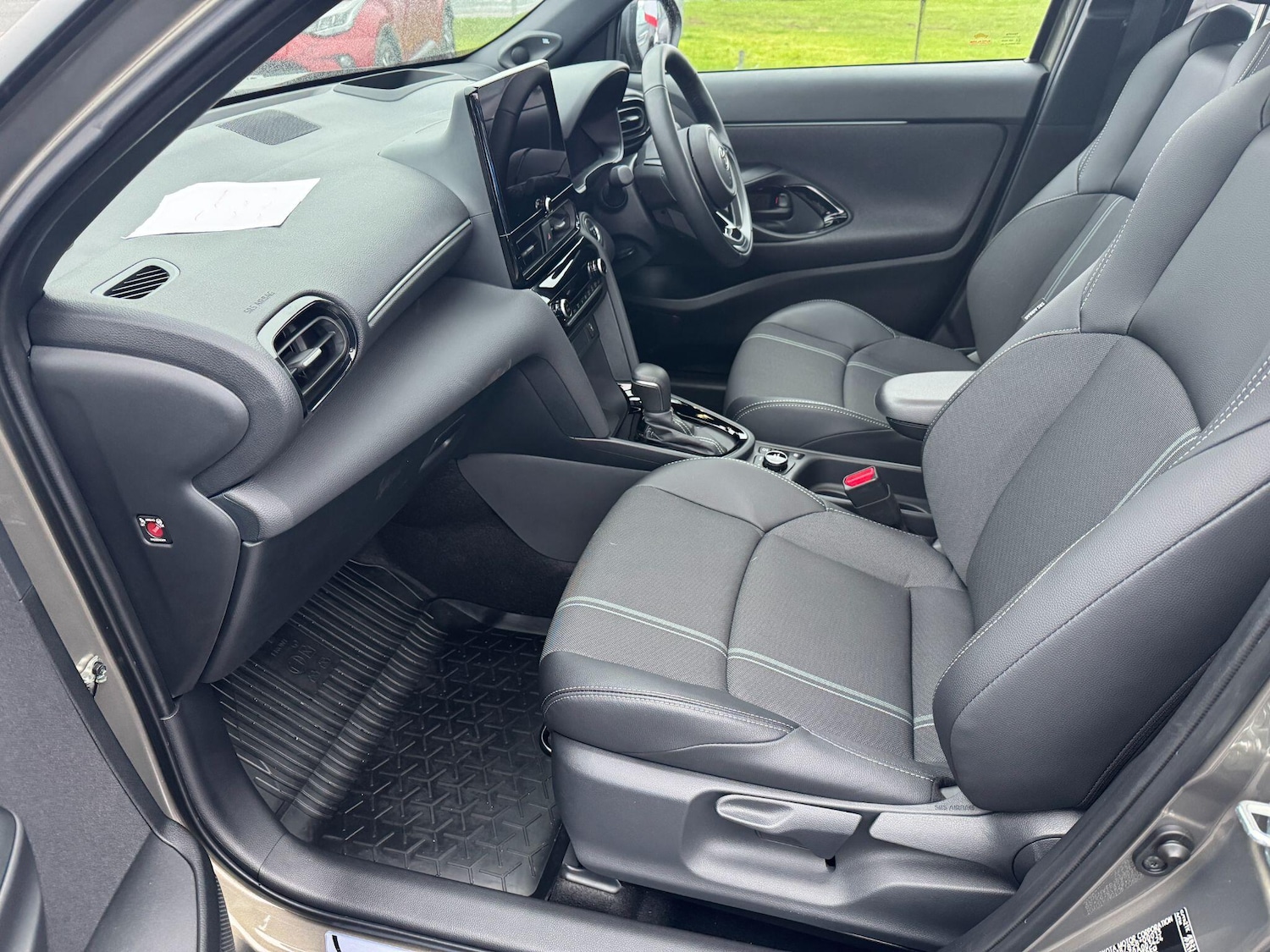 Used Toyota Yaris Cross 2024 for sale - 77292011: Photo 14