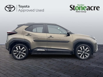 Used Toyota Yaris Cross 2024 for sale - 77292011: Photo