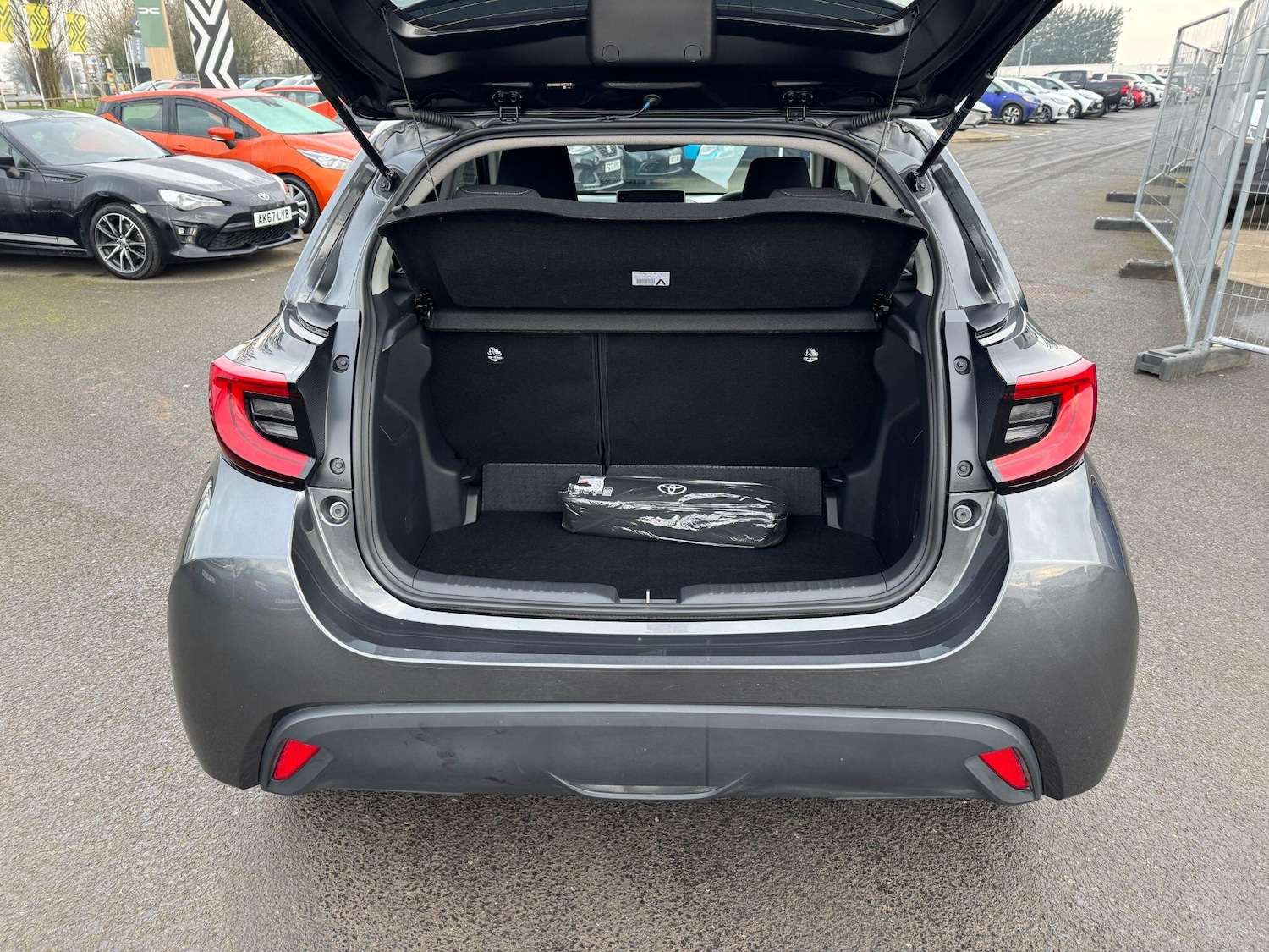 Used Toyota Yaris 2025 for sale - 77710194: Photo 10