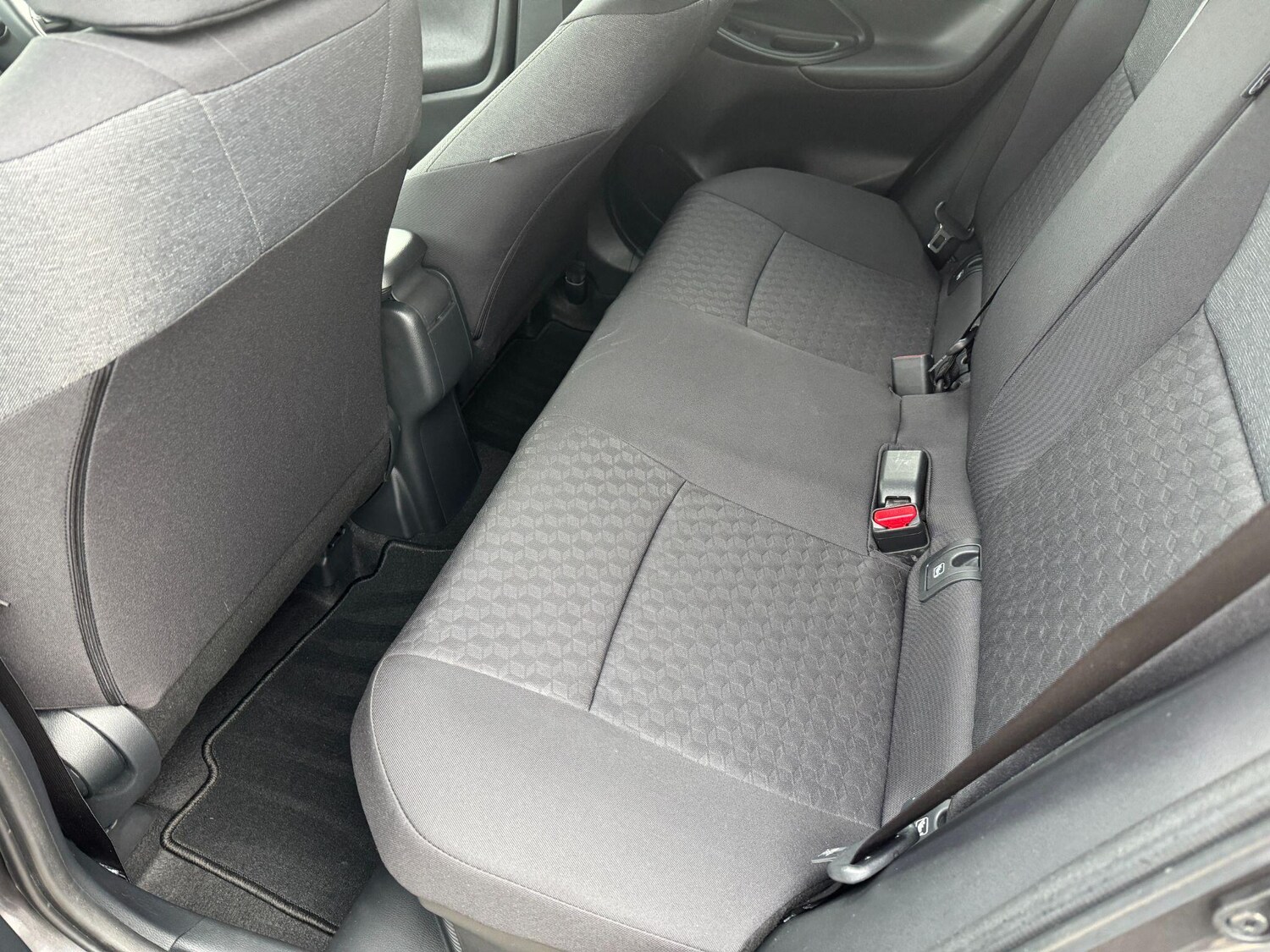 Used Toyota Yaris for sale - 77723425: Photo 13