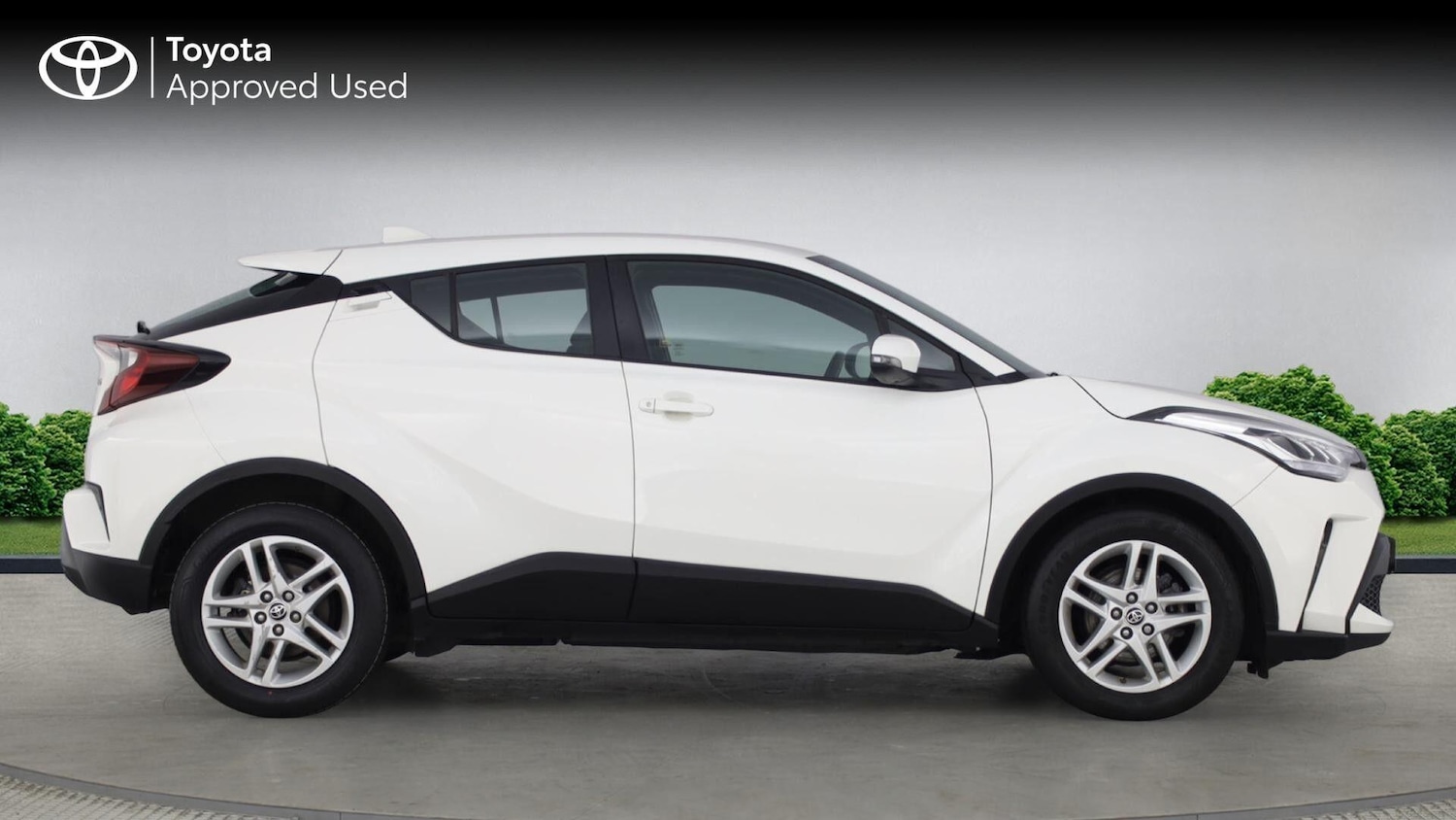 Used Toyota C-HR 2023 for sale - 78047418: Photo 2