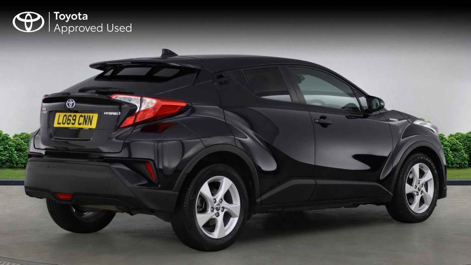 Used Toyota C-HR for sale - 77753625: Photo 3