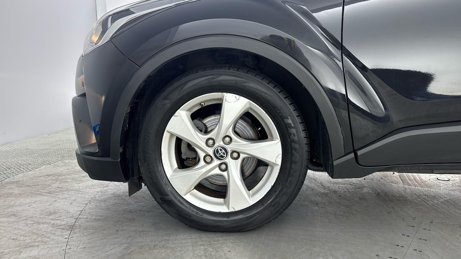 Used Toyota C-HR for sale - 77753625: Photo 9