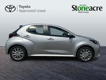 Used Toyota Yaris 2023 for sale - 79484194: Photo