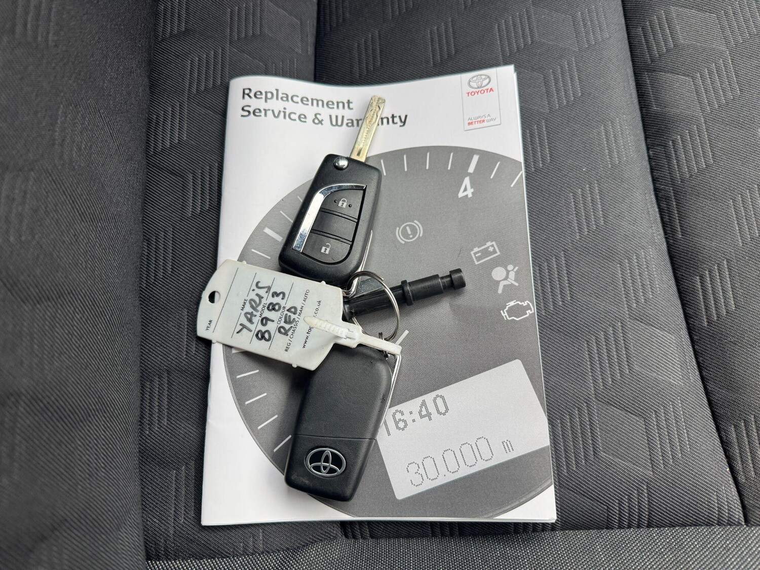 Used Toyota Yaris 2024 for sale - 77709940: Photo 20