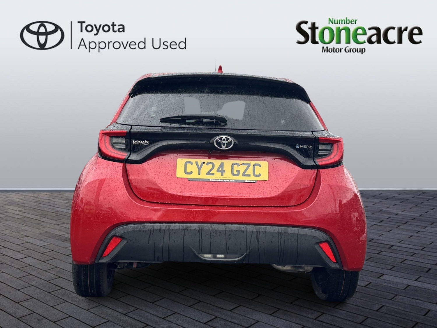 Used Toyota Yaris 2024 for sale - 77709940: Photo 4