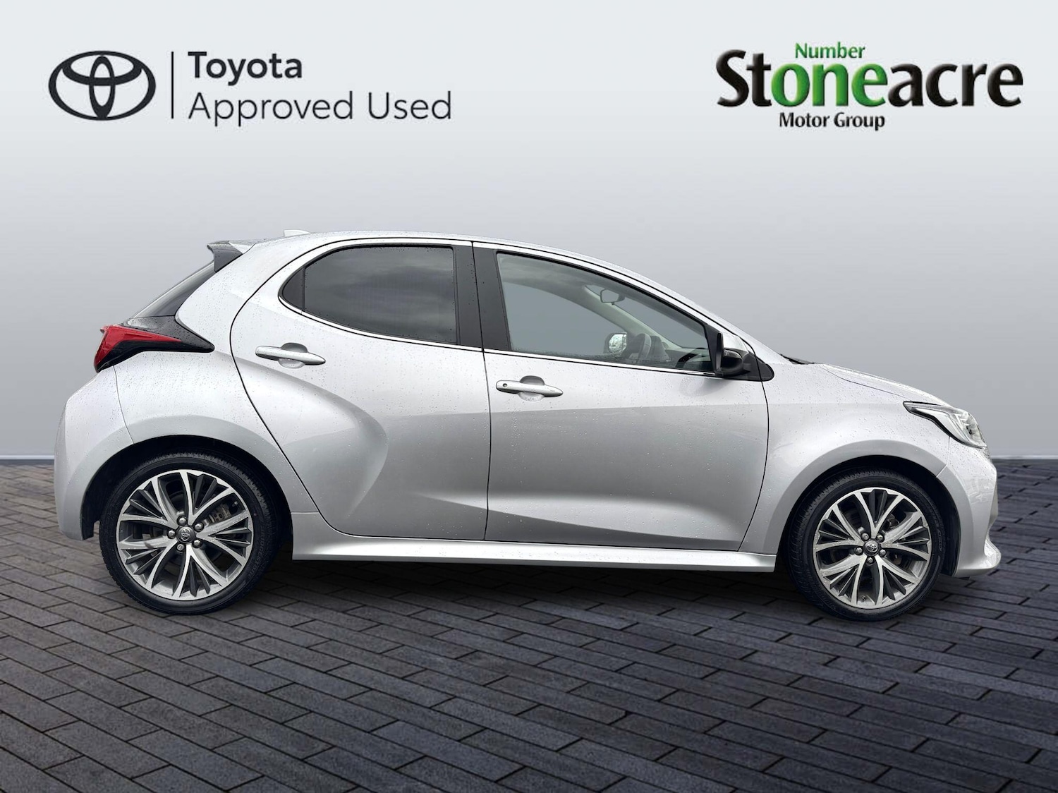 Used Toyota Yaris 2023 for sale - 77709802: Photo 2