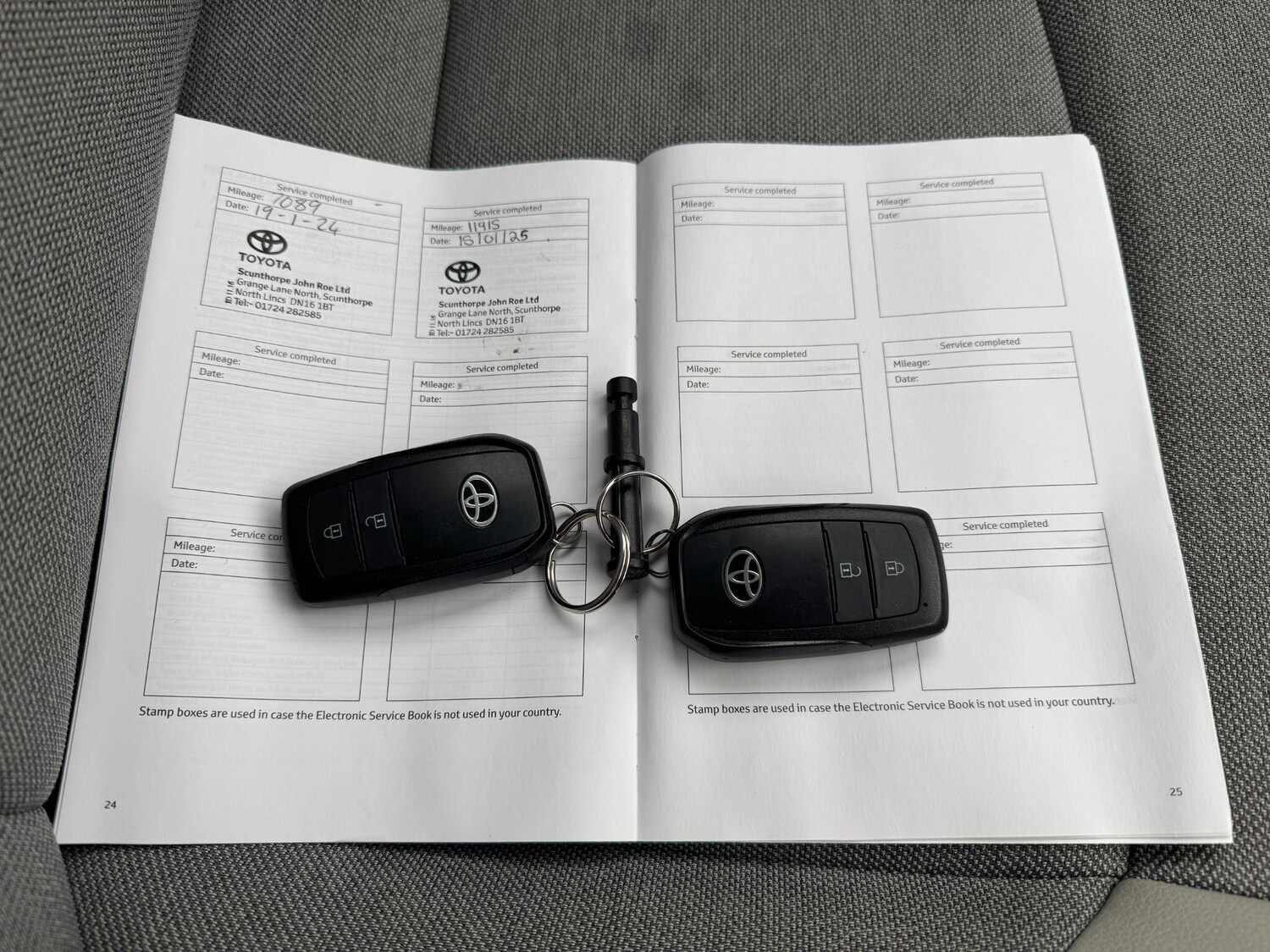 Used Toyota Yaris 2023 for sale - 77709802: Photo 20