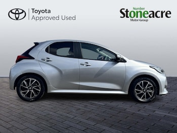 Used Toyota Yaris 2022 for sale - 75741708: Photo