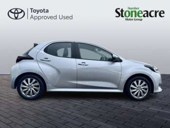 Used Toyota Yaris 2023 for sale - 75014035: Photo
