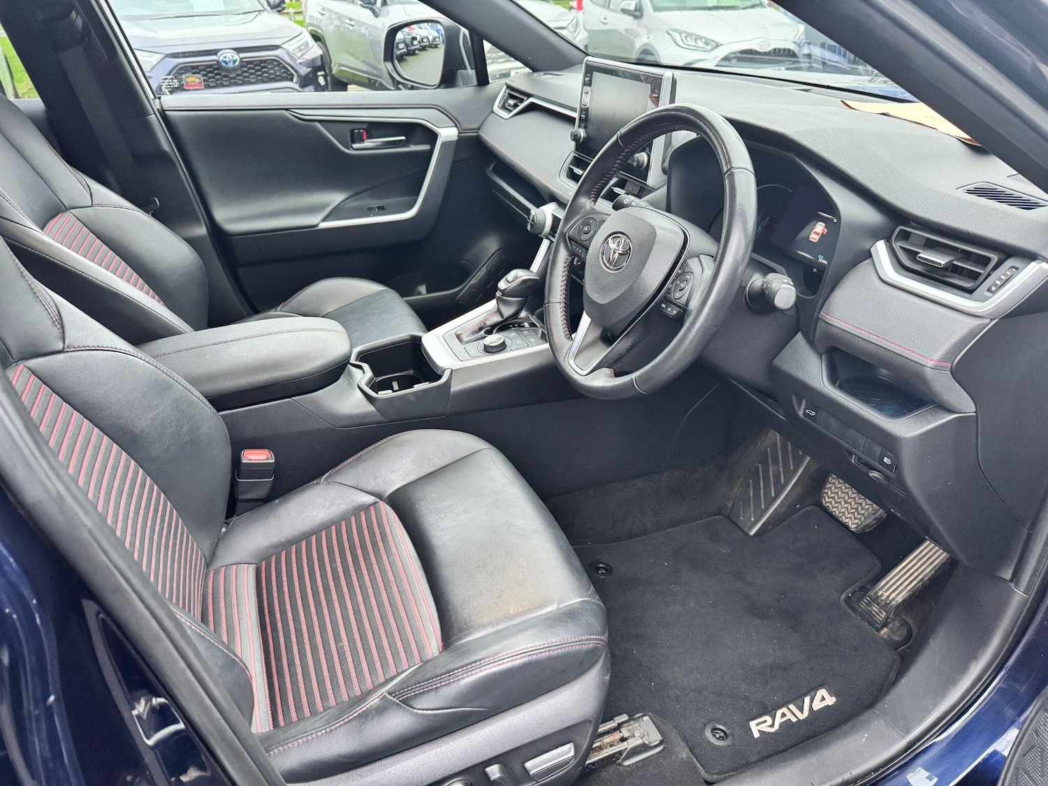 Used Toyota RAV4 2022 for sale - 77175287: Photo 11