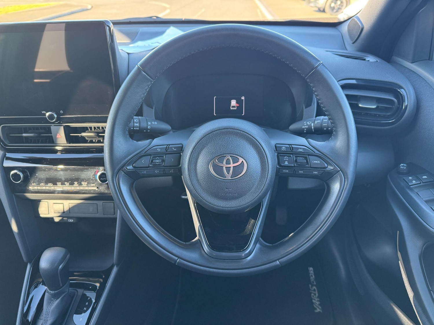 Used Toyota Yaris Cross 2024 for sale - 78034401: Photo 17