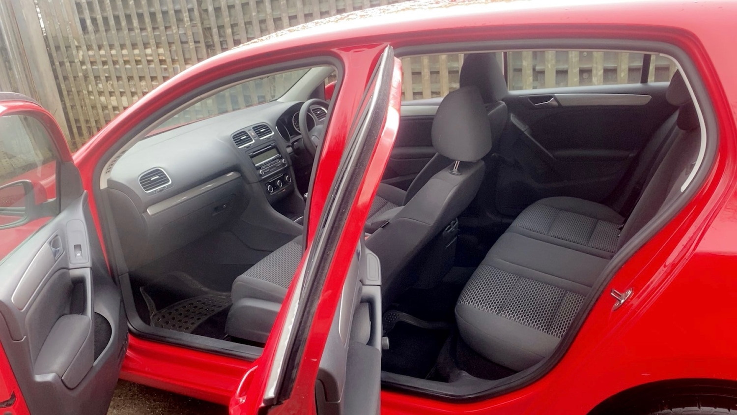 Used Volkswagen Golf 2011 for sale - 77478207: Photo 15