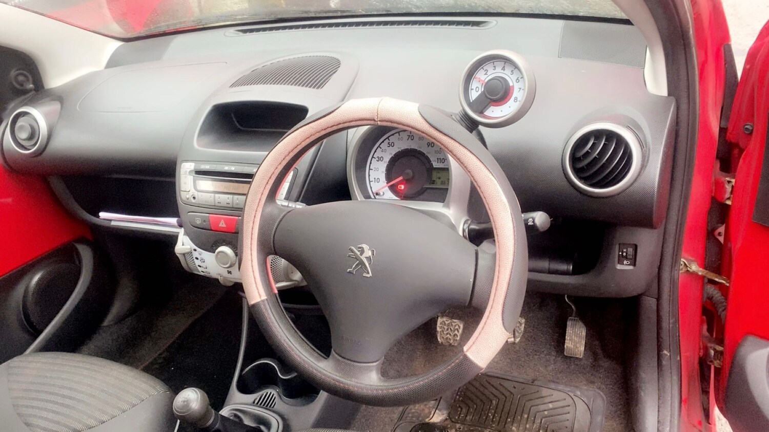 Used Peugeot 107 2014 for sale - 77881335: Photo 12