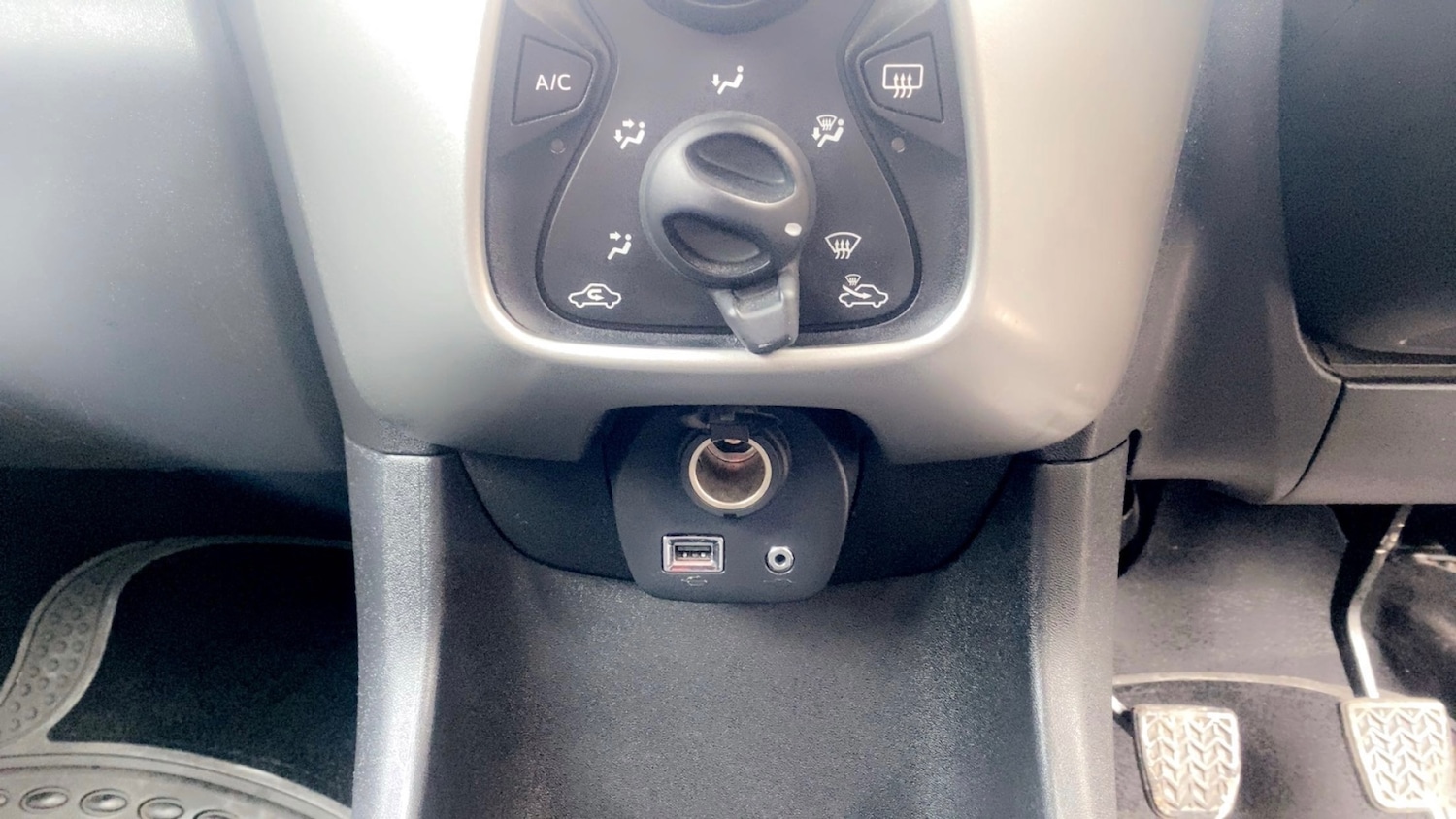 Used Citroen C1 2015 for sale - 78084655: Photo 14