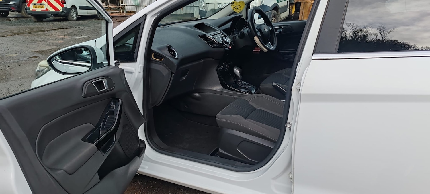 Used Ford Fiesta 2014 for sale - 76687103: Photo 11